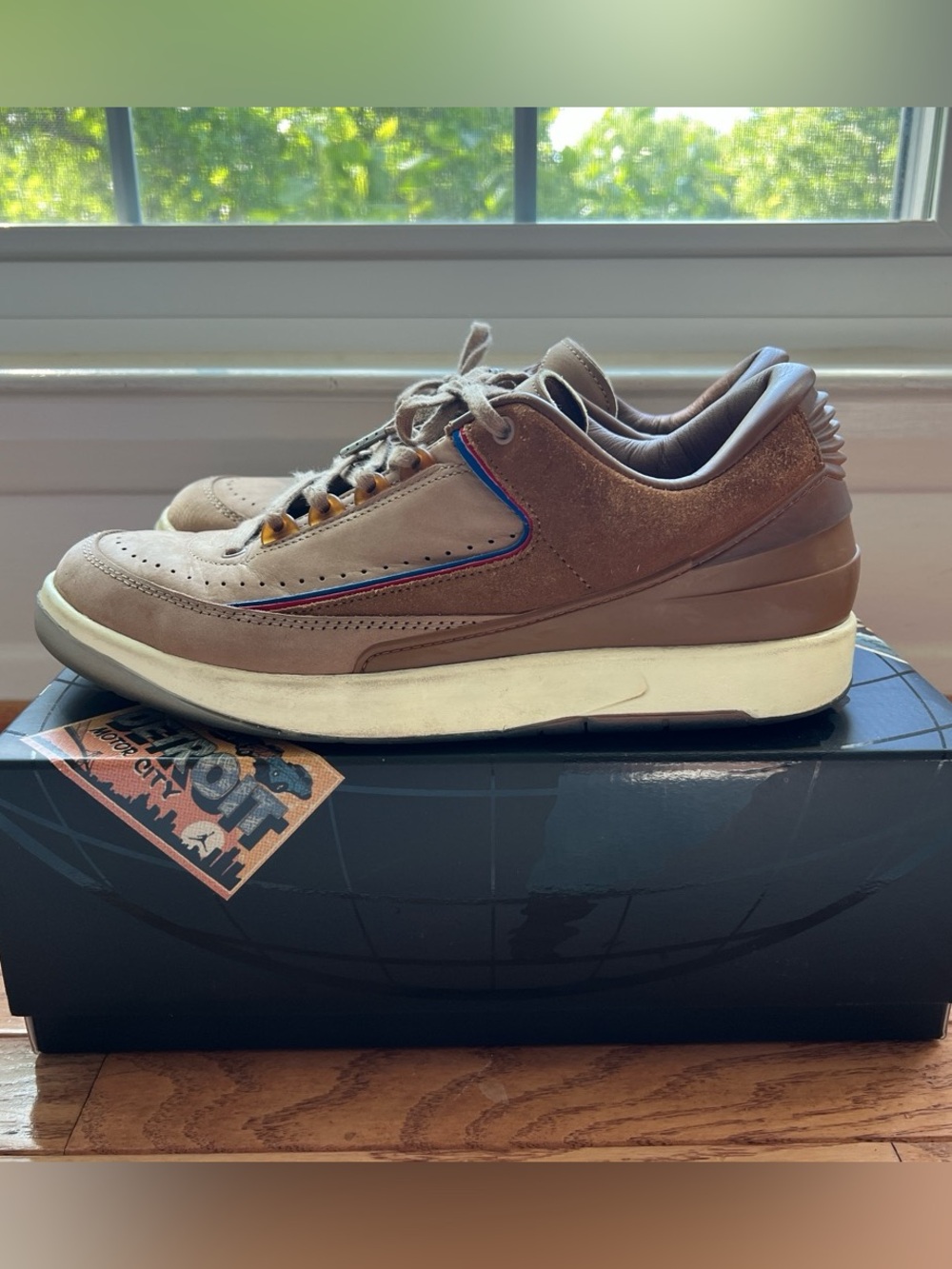 Air Jordan 2 Retro Low Two 8 - Men size 10.5